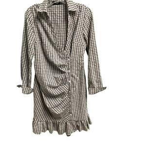 Missguided Maternity Plaid Size 4 Dress Ruffle Hem Buttons V-Neck